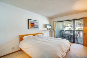 Steps to Main Street: Mtn-view Frisco Condo - Quarto