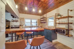 Rural Outdoor Oasis! Edgemont Cabin w/ Fire Pit - Intérieur