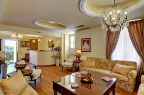 Korina Gallery Hotel - Lobby sitting area
