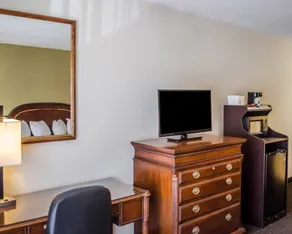 Quality Inn & Suites Pensacola Bayview - Chambre