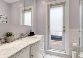 3 BDRM-3 BATH-Parking-Fashion District - Badeværelse