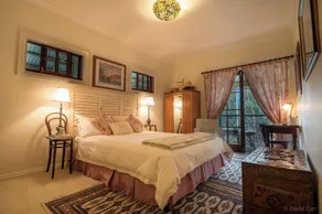 Grove Manor - Room