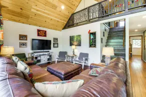 Camp cabina a tema w / vasca idromassaggio, Teepee e Views! - Interni