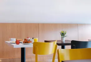 Hôtel YFF - Restaurant