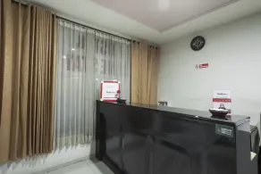 RedDoorz @ Panglima Sudirman - Rezeption