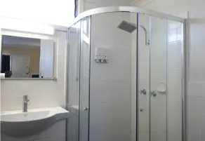 Highway Motor Inn Taree - Bathroom