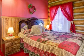 Yosemite Log Cabin-Rustic Charm-Sleeps 8 - Chambre