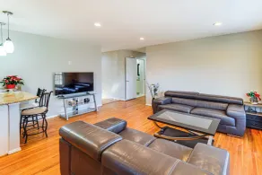 5 Mi to Lake Accotink Park: Modern Home w/ Yard - Innvendig