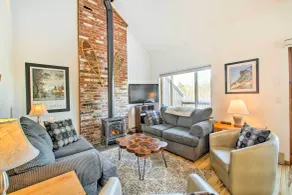 3 Mi to Attitash Resort: Condo w/ Mtn Views! - Innenbereich
