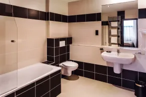 Interhotel Zlín - Baño
