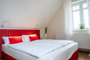 Dahem-Apartments - ruhig Parkplatz Rhein Main Gebiet gut erreichbar - 3 Apartments - barrierefrei mit Garten und Hund auf Anfrage -- 2 SZ Maisonette mit Balkon, -- 2 SZ mit Balkon - Room