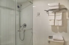Best Western Plus Ft Lauderdale Hollywood Airport Hotel - Salle de bain