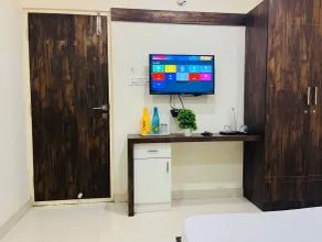 MyWorkStay Stylish Accommodation in BTM - Room