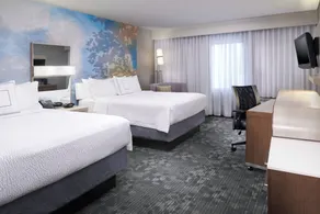 Courtyard Cleveland Airport North - Room