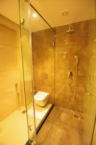 Golden Fortune Suites Hotel - Chambre