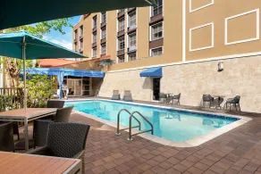 Hampton Inn & Suites Ft. Lauderdale Arpt/South Cruise Port - Piscine