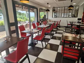 Kyriad Design Enzo Montluçon - Restaurant