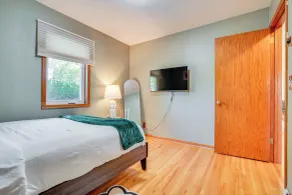 Cottage Grove Haven, Spacious 4-Bed, 3 Baths Retreat - Interiör