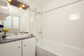Residhome Neuilly Bords De Marne - Salle de bain