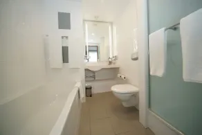 Novotel Vilnius Centre - Bathroom