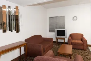 Super 8 by Wyndham Pompano Beach - Lobby