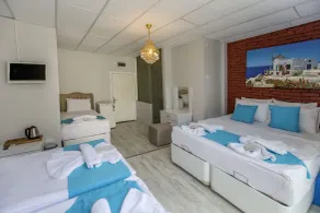 Royal Family Hotel - Room
