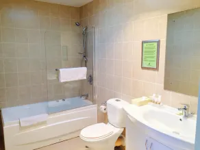 Alpha Motel with Spa-Bath - Baño