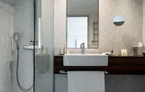 Ramada Paris Tour Eiffel - Salle de bain