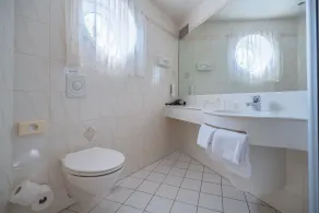 Hotel Sonne - Bathroom