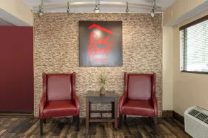 Red Roof Inn Chicago - Lansing - Lobby-Lounge