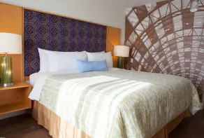Best Western Premier Toronto Airport Carlingview Hotel - Chambre