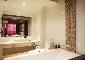 Rayaburi Hotel, Patong - Badeværelse