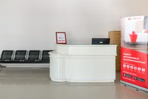 RedDoorz near Ciputra World 3 - Reception