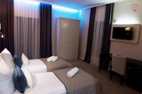 Nora Prestige - Room