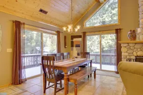 5 Mi to Dodge Ridge: Cabin in Strawberry - Interiør