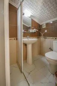 Huzur Royal Otel - Badrum