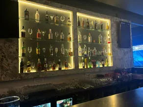 Shelter Suites (Formerly known as Fisco The Hub Link) - Restaurante