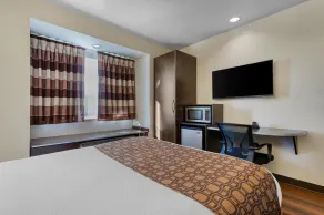SureStay Plus Hotel by Best Western Buckhannon - Room