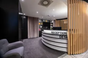 Aris Grand Place Hotel - Recepción