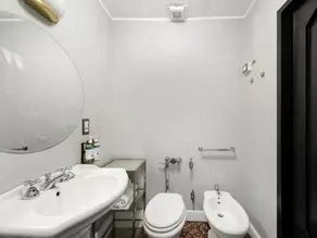 Milan Adore - Bathroom