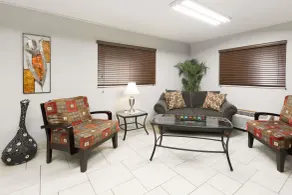 Super 8 by Wyndham Osceola IA - Lobby