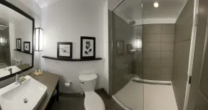 Country Inn & Suites by Radisson, Charlottesville-UVA, VA - Salle de bain