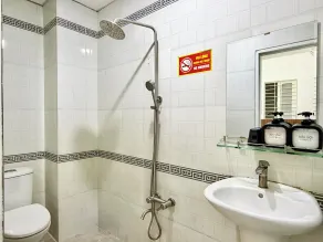 Hoa Nang Mai Hotel - Baño