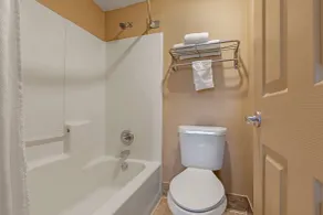 Best Western Taylor Inn - Bathroom
