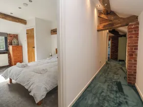 Lake View Barn - Room
