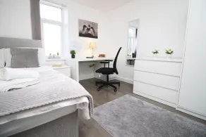 Modern Guesthouse, Fast Wi-Fi, Street Free Parking, Central, Fully Equipped - Room