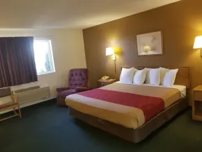 AmeriVu Inn And Suites - Zimmer