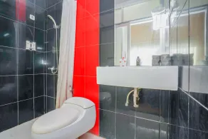 OYO 1956 Kana Family Residence - Salle de bain