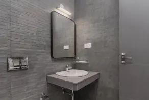The Emerald - Bathroom