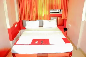 Hotel Sarovar Grand - Habitación
